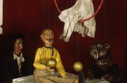 Varietémarionetten verschiedener sächsischer und thüringischer Puppenbühnen, erste Hälfte 20. Jahrhundert sechs Varietémarionetten